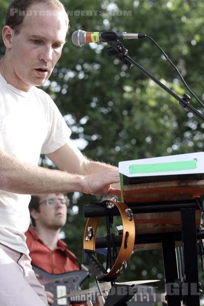 CARIBOU - 2011-05-28 - PARIS - Parc de la Villette - Daniel Victor Snaith